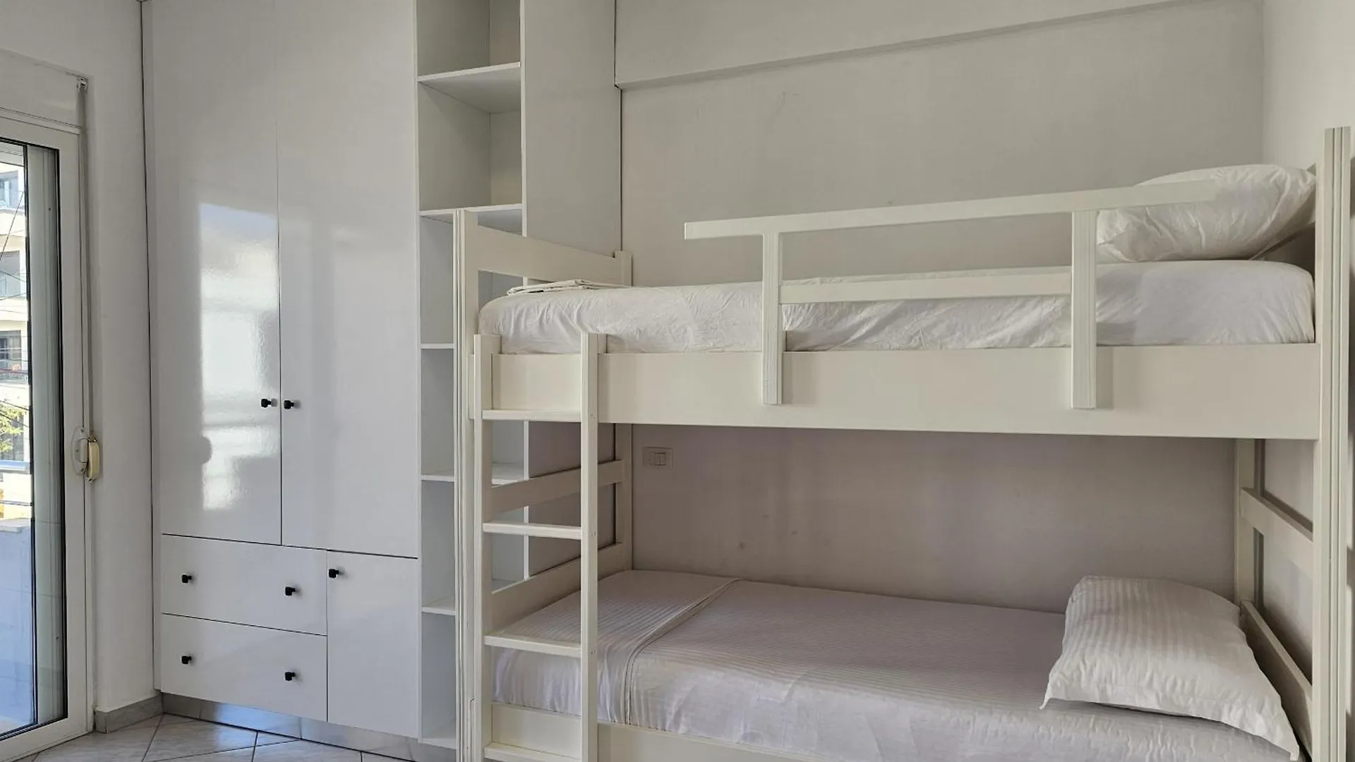 Roman Apartment Sarandë 0*,  Albania