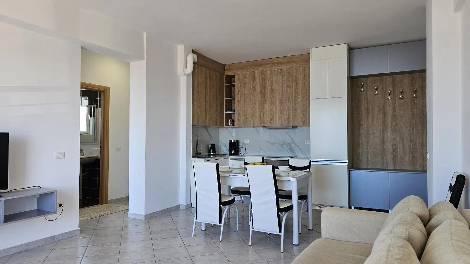 Roman Apartment Sarande 0*,
